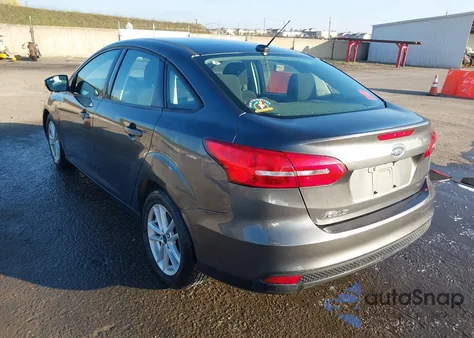 2017 Ford Focus Se z USA, uszkodzony, nr VIN 1FADP3F2XHL325505